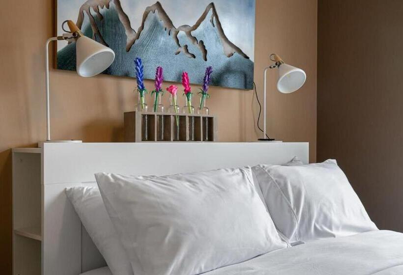 Prairie Oasis I Sleeps 16 L Bbq & Patio L Smart Tv