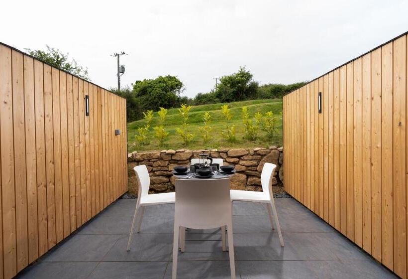 Romano Estate, The Courtyard