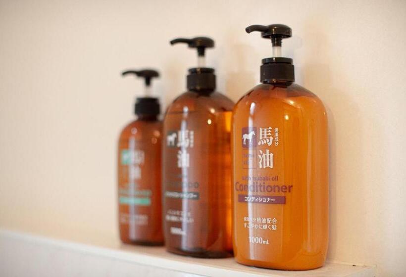 Route99 Yumoto 箱根湯本駅近山沿い川沿い 箱根湯本徒歩8分wifi 大人気ゲーム機無料 最大6名 無料駐車場