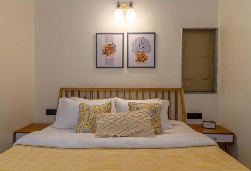 Stayvista S Beyond The Blue Door   Valley View Villa With Outdoor Jacuzzi & Massage Chair