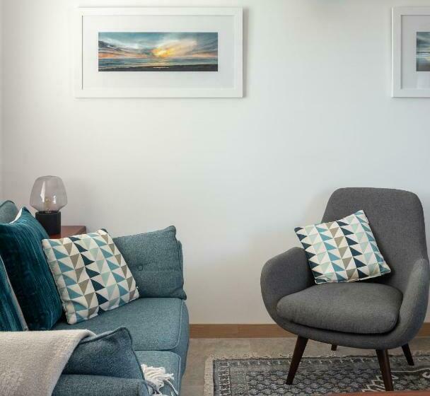 Furlong Cottage @ Higher Stancombe Farm