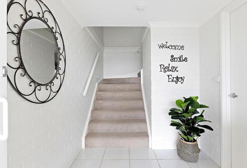 Tranquil With Harbour Views