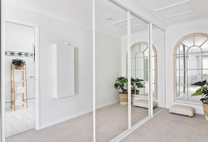 Tranquil With Harbour Views