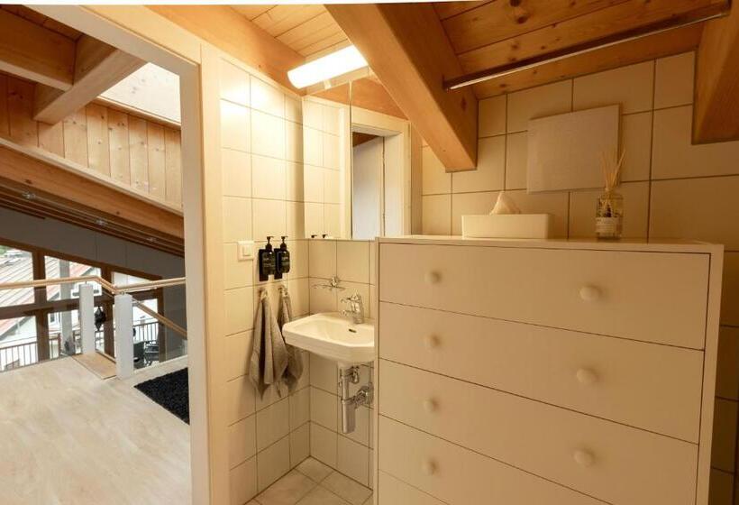 Victoria S Home   Luxurious Penthouse