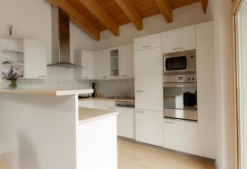 Victoria S Home   Luxurious Penthouse