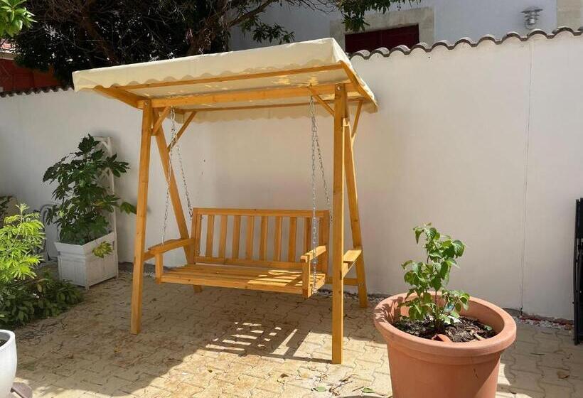 3 Pieces Avec Terrasse Entre Plage Et Centre Ville