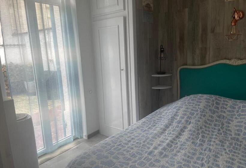 3 Pieces Avec Terrasse Entre Plage Et Centre Ville