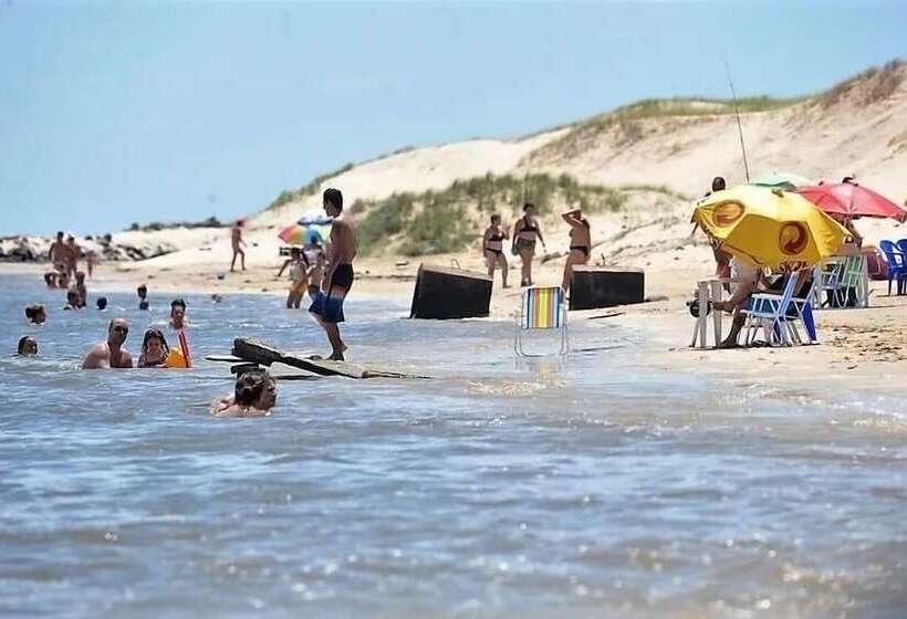 旅馆 Central Praia