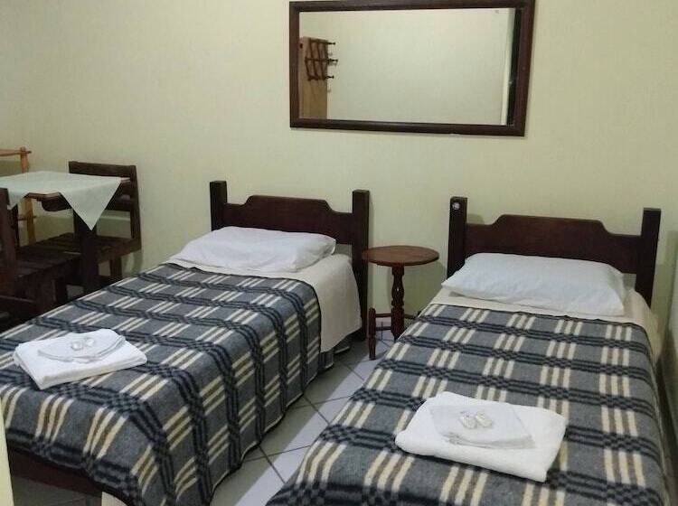 旅馆 Central Praia