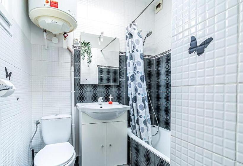 Appart Hotel Nuiteejour Versailles Saint Cyr L Ecole