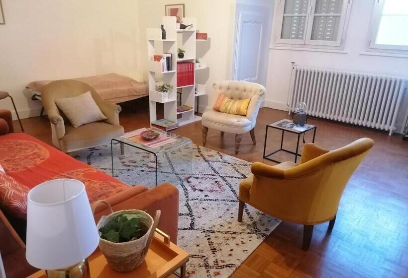 Appartement 85 M2 Centre Ville Entièrement Rénové