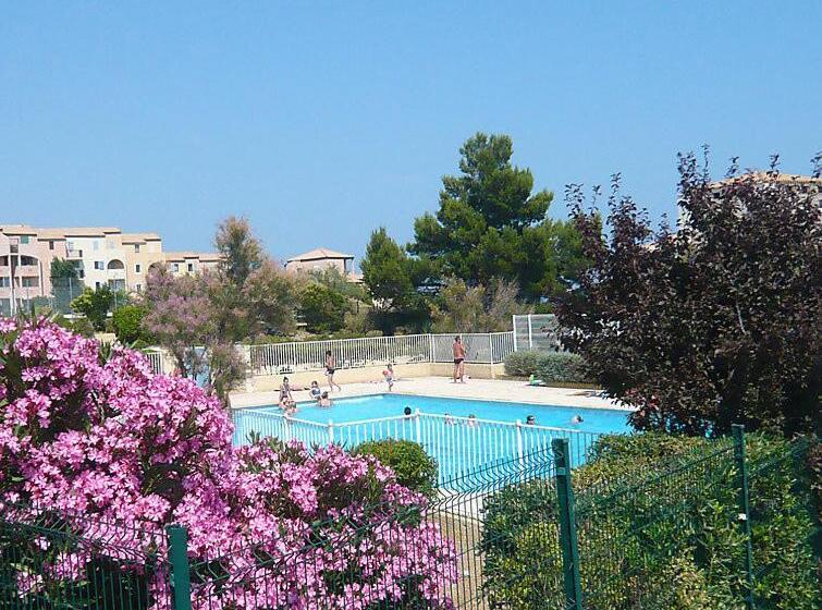 Appartement Avec Piscine Et Tennis St Pierre La Mer   4tmed207i