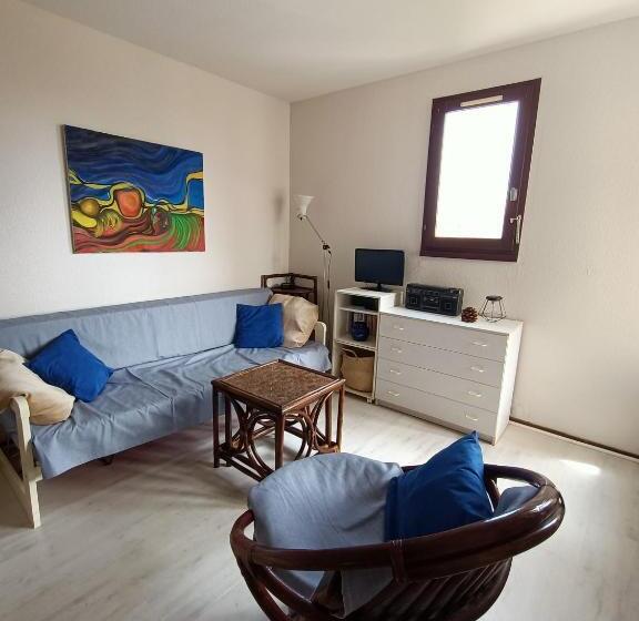 Appartement Avec Piscine Et Tennis St Pierre La Mer   4tmed207i