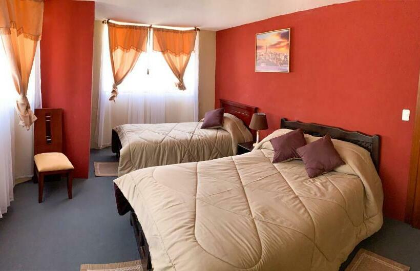 ベッドアンドブレックファースト Hostal Casa San Fernando Tumbaco