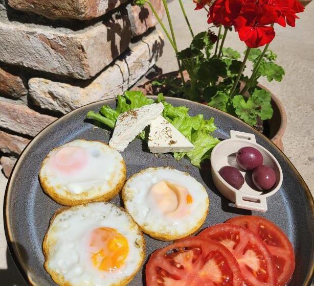 Belov Rooms And Apartments