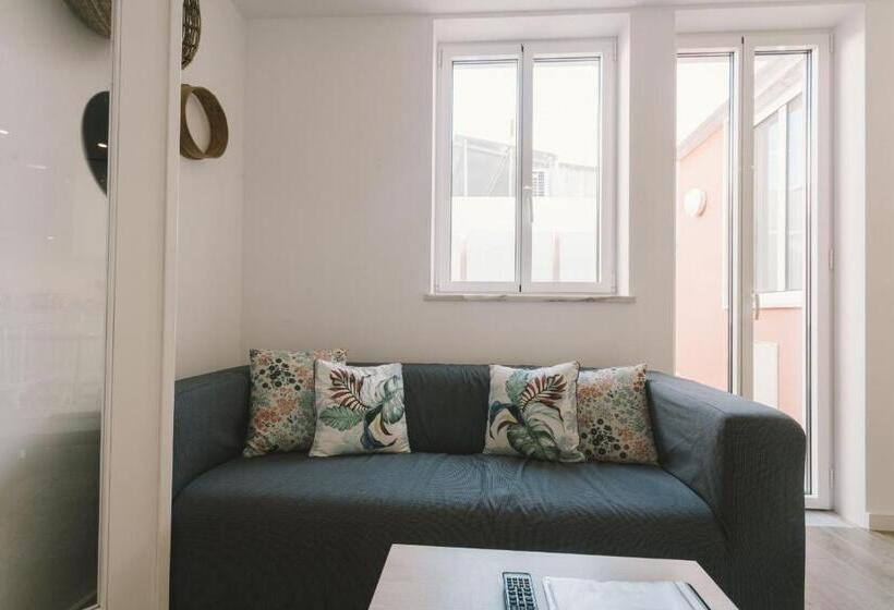 Best Houses 60   Lusiadas I