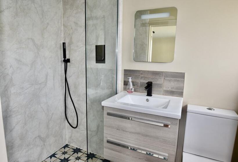 Blenheim House A Seaside Home For 12