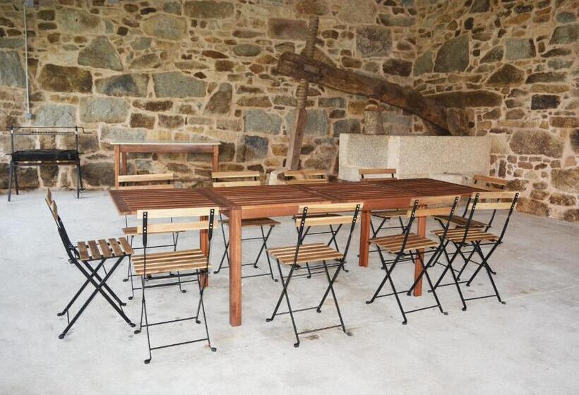 Galihost Casa Con Enorme Jardín En Cambados