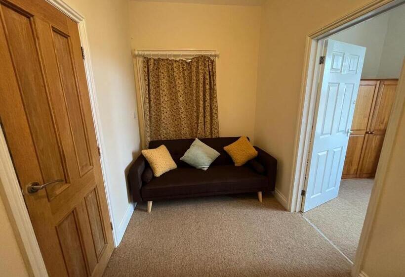 Coastal Cottage ‘the Old Bank’