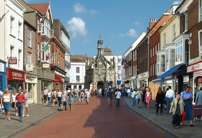 Delightful Seaside Hideaway 5 Mins To Beach