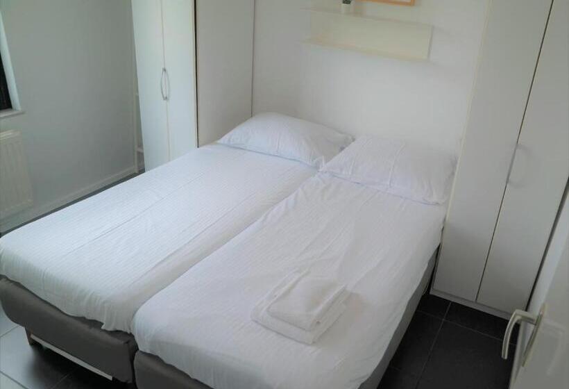 Dolfijn, Wijk De Brabander 92