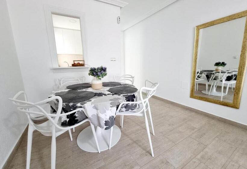 Elegant Apartment In An Excellent Area