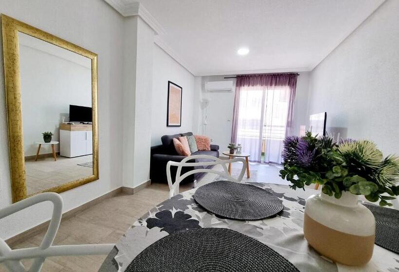 Elegant Apartment In An Excellent Area