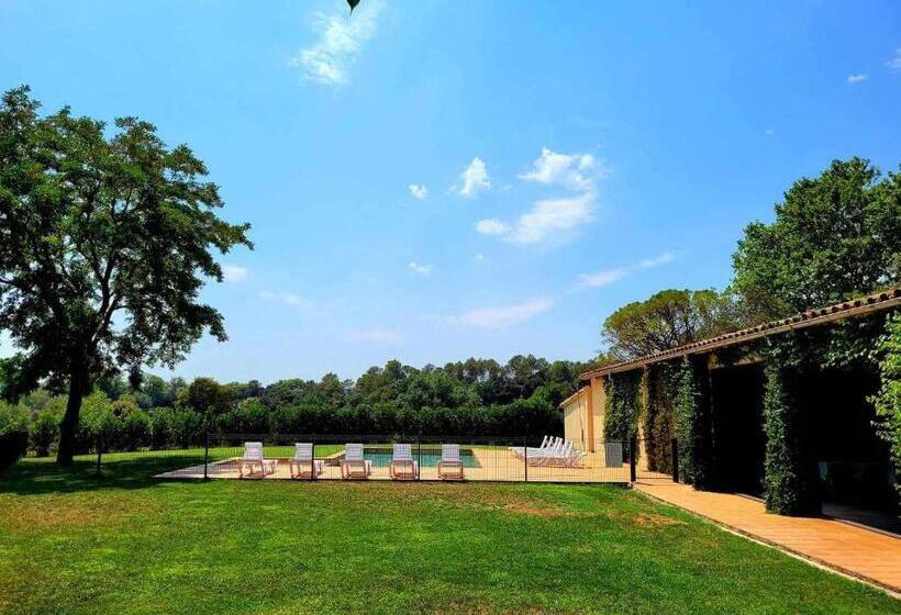 Masía Restaurada Con Piscina Privada28 Pax