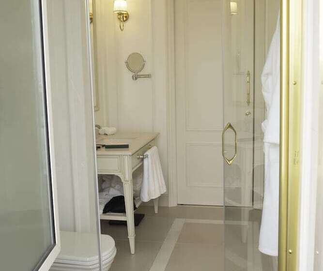 هتل Anim Boutique