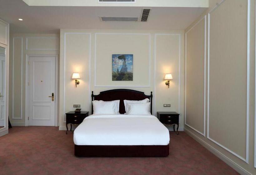 هتل Anim Boutique