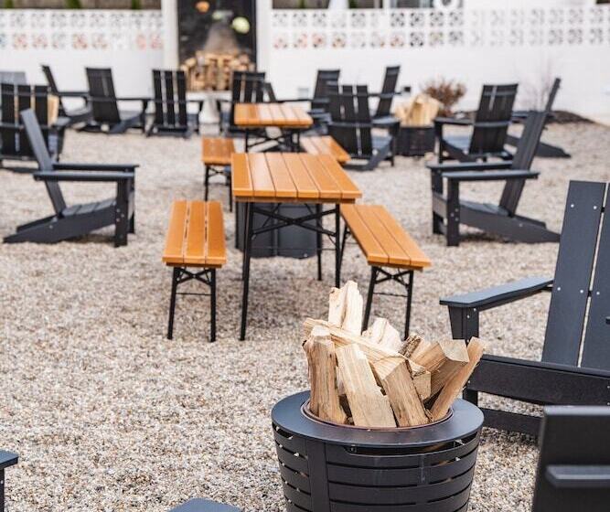 فندق Bardstown Motor Lodge