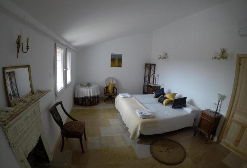 בית מלון כפרי Castell Granadella