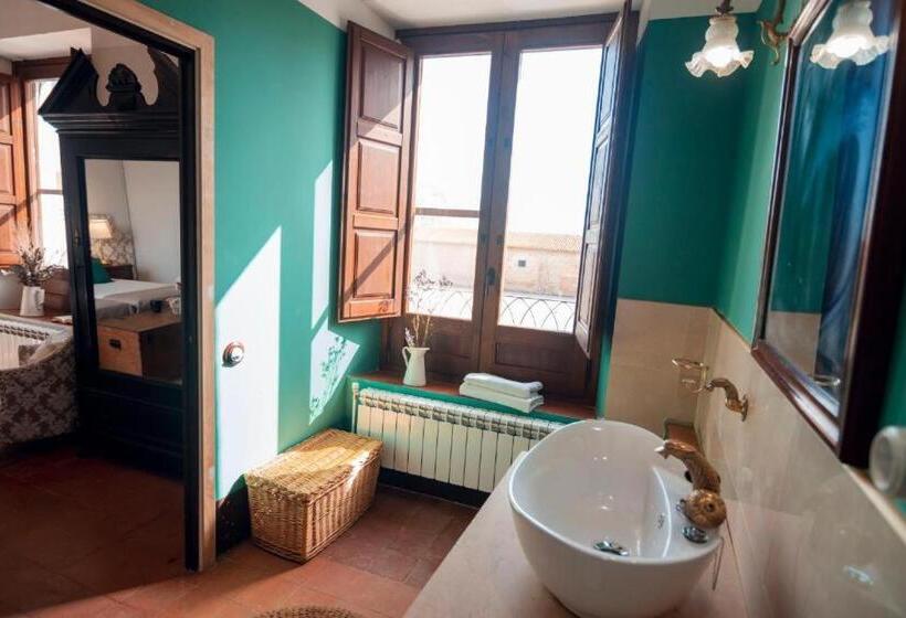 בית מלון כפרי Castell Granadella