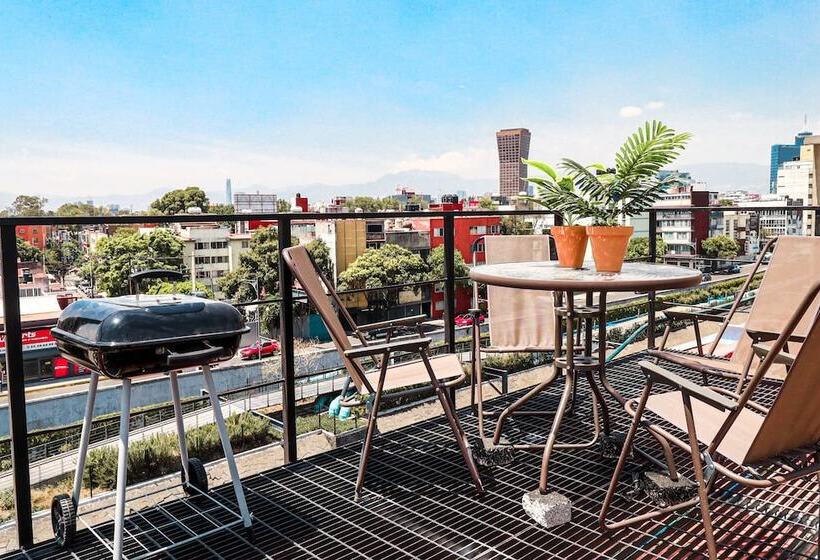 ホテル Colmena Monterrey