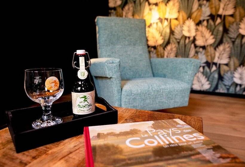 Отель De La Poste