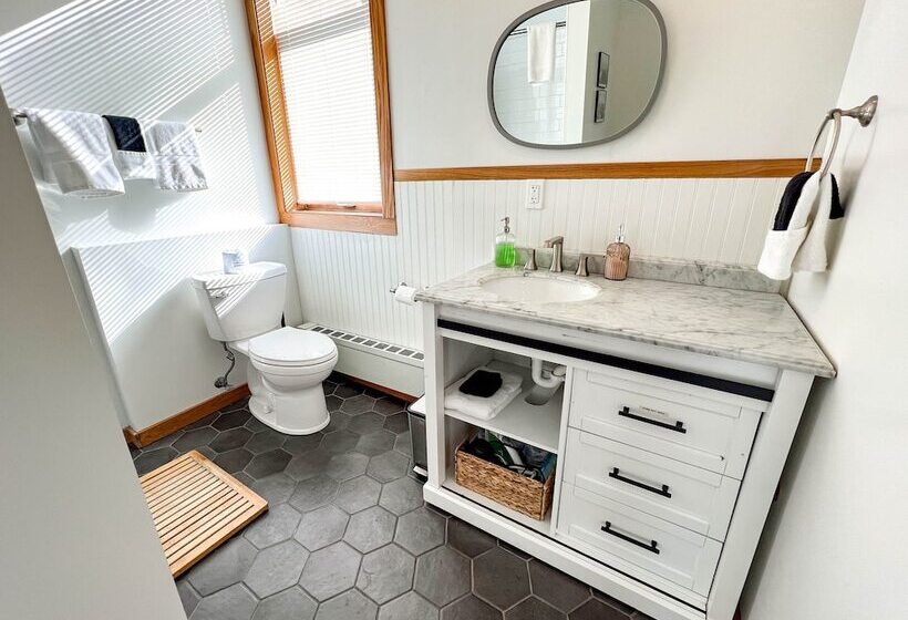 בית מלון כפרי Endion Inn