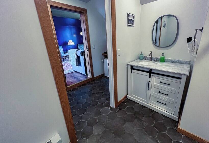 בית מלון כפרי Endion Inn