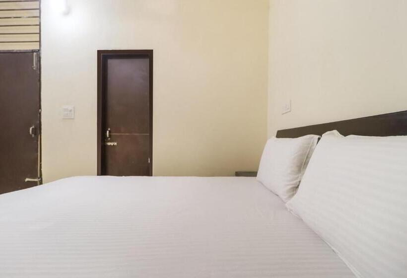 Flagship Hotel Himgiri