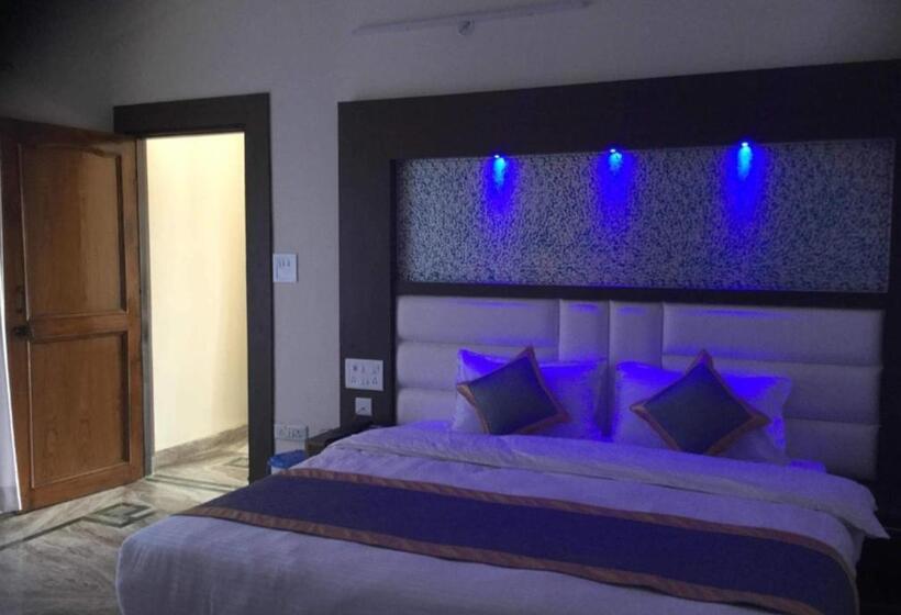 ホテル Goroomgo Kavyansh Villa Bhimtal   Parking Facilities   Excellent Homestay Feel Like Home