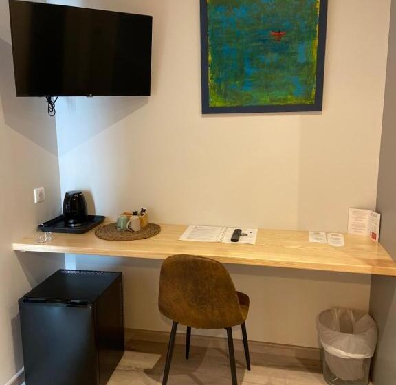 호텔 Hôtel Les Vignes