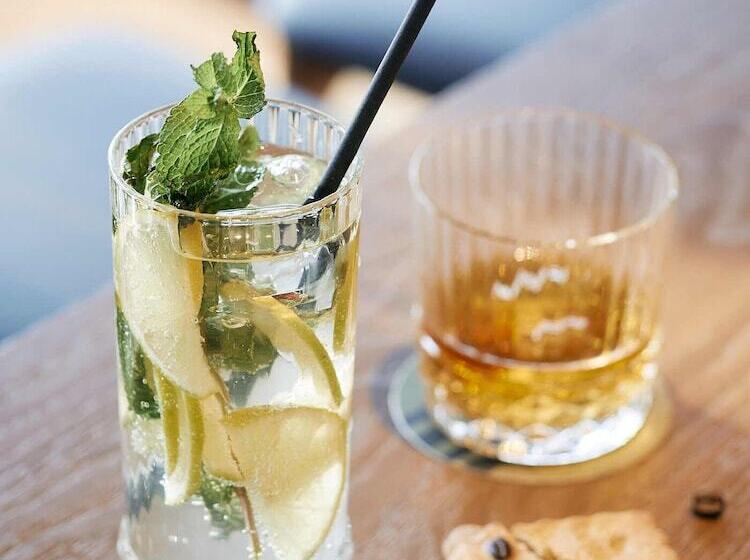 ホテル Le Bellune Paris