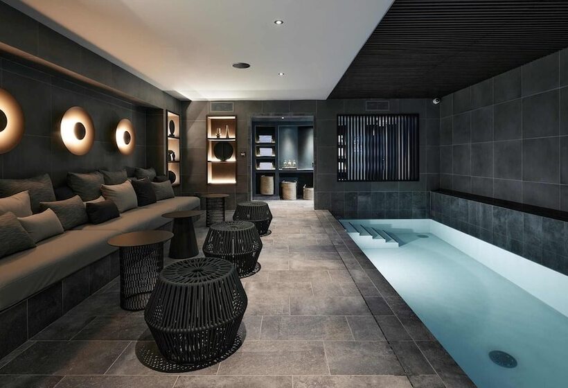 ホテル Le Bellune Paris