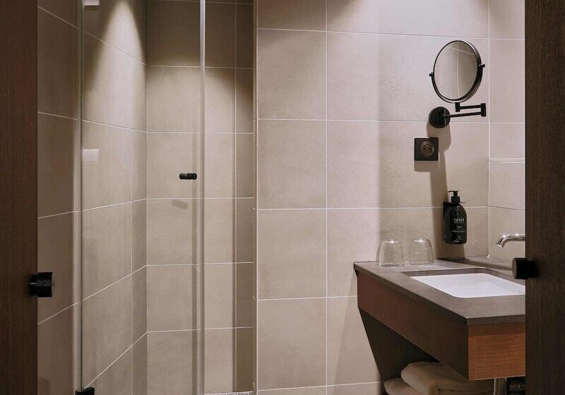 ホテル Le Bellune Paris