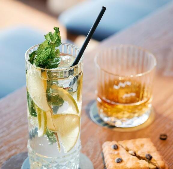 ホテル Le Bellune Paris