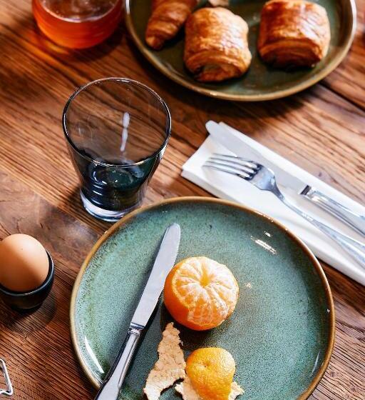 ホテル Le Bellune Paris