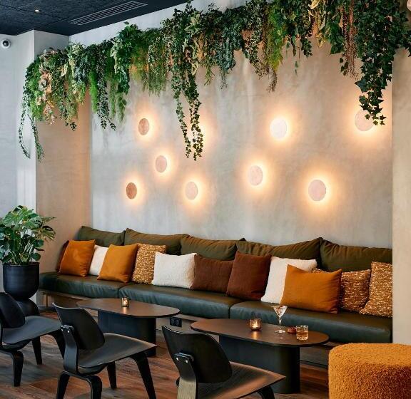 ホテル Le Bellune Paris