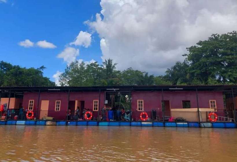 هتل Oyo Home 90515 Rin Rakit Water Hut