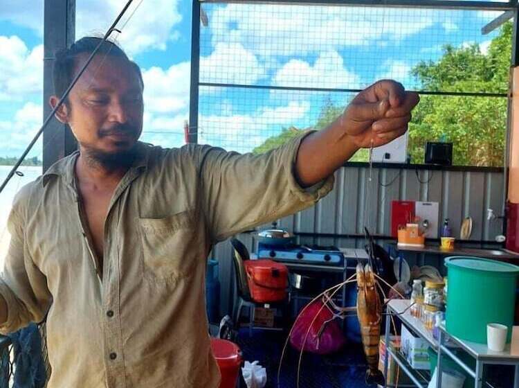 호텔 Oyo Home 90515 Rin Rakit Water Hut