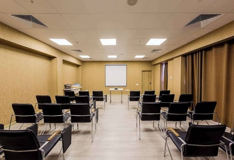 Panarams Tashkent Hotel, A Member Of Radisson Individuals