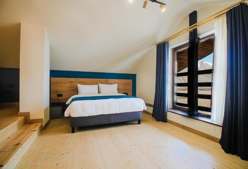 هتل Suatis Resort Kazbegi